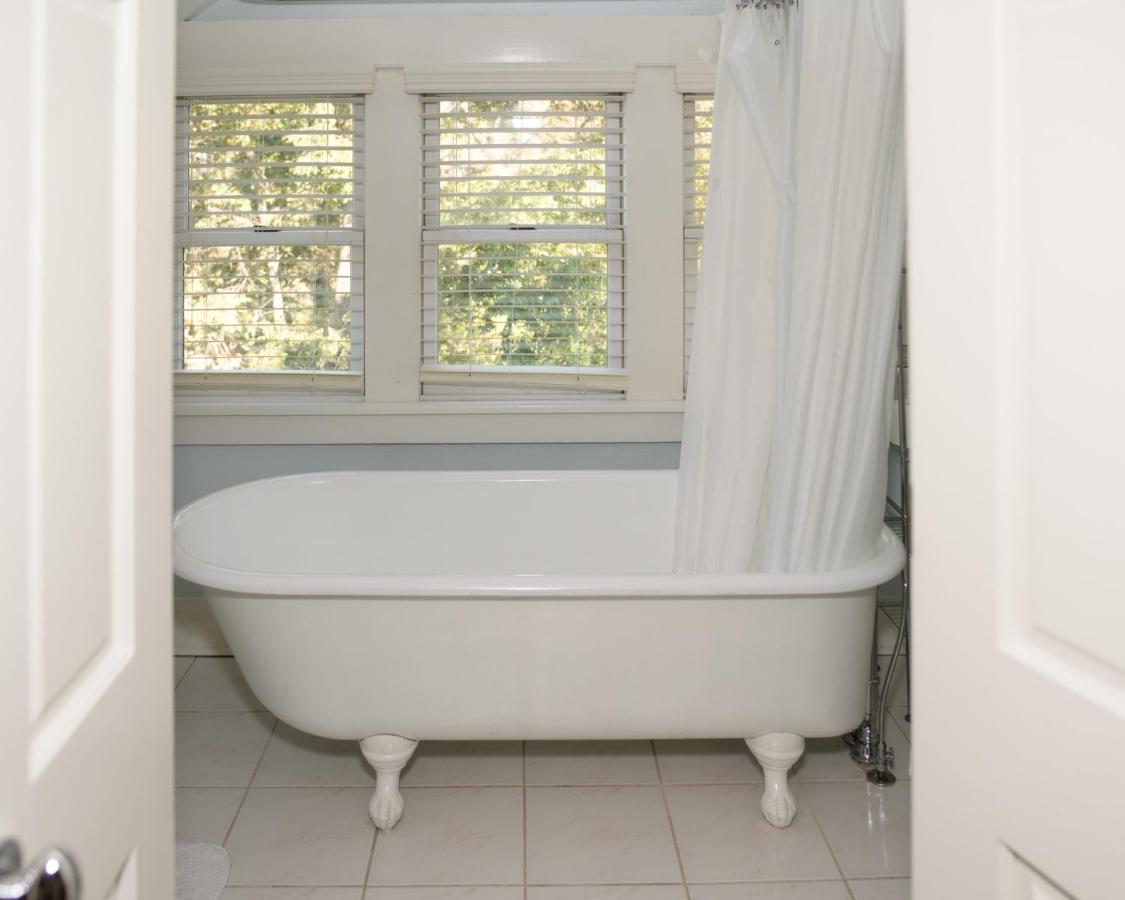 פאייטוויל Dickson Street Bed & Breakfast מראה חיצוני תמונה