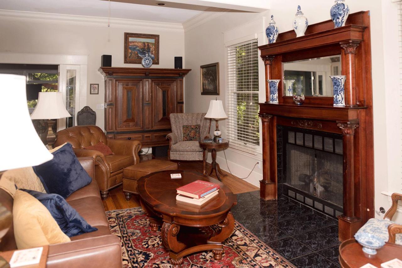 פאייטוויל Dickson Street Bed & Breakfast מראה חיצוני תמונה
