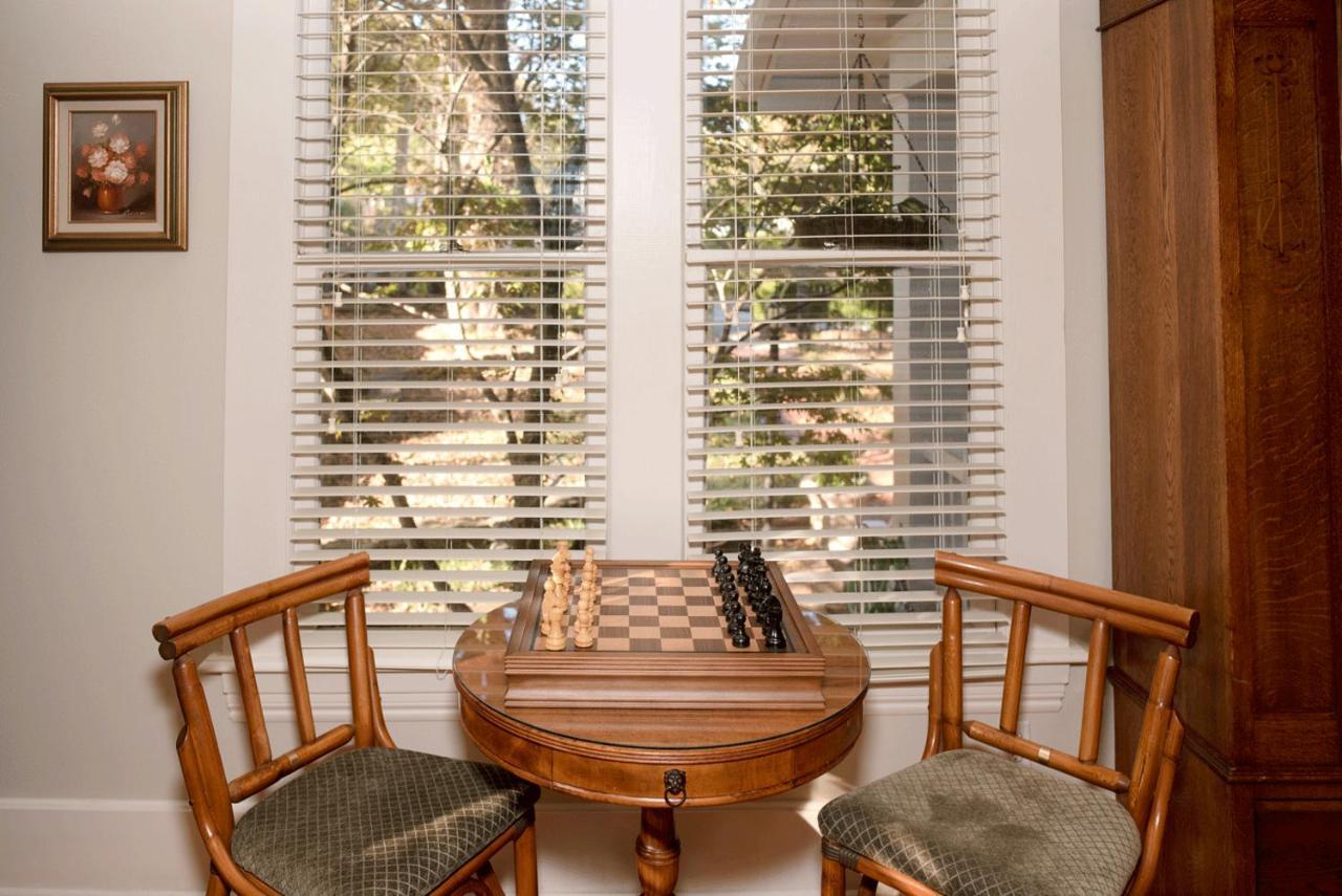 פאייטוויל Dickson Street Bed & Breakfast מראה חיצוני תמונה