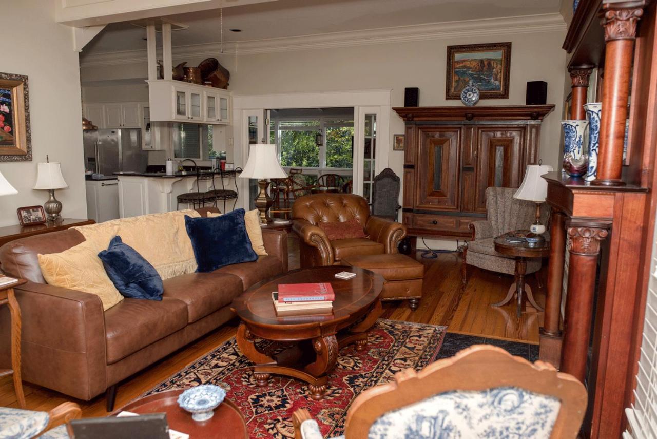 פאייטוויל Dickson Street Bed & Breakfast מראה חיצוני תמונה
